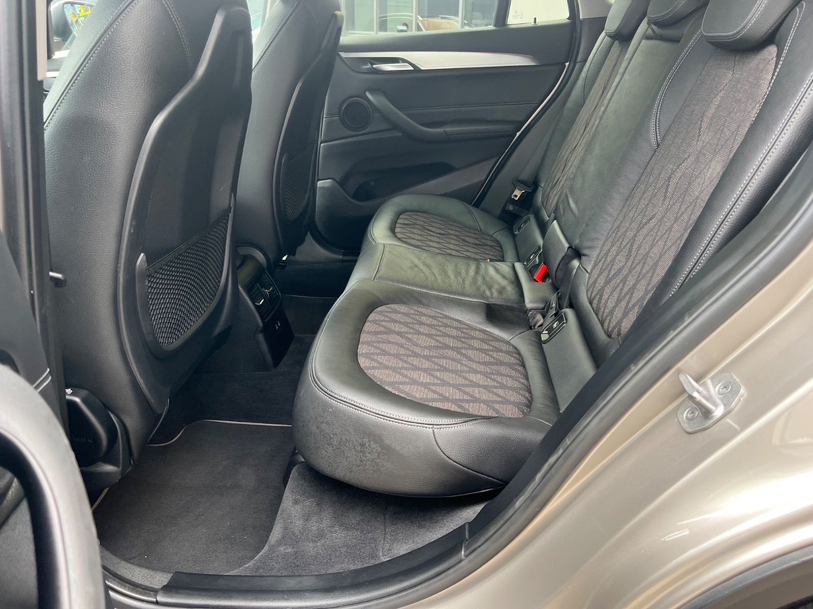 BMW X1 Baureihe X1 xDrive 25/KAMERA/AHK/AUTOMATIK/ foto 18