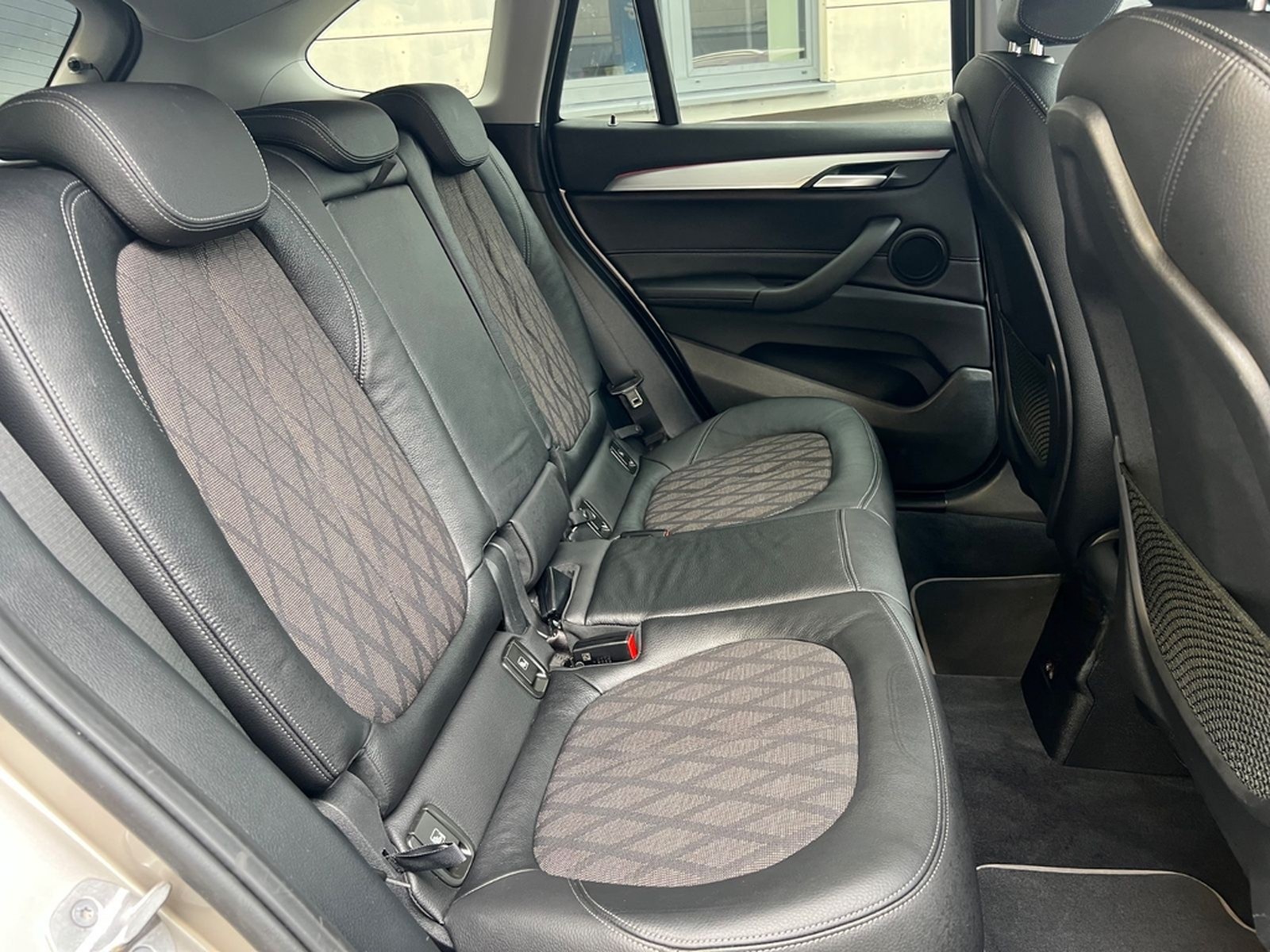 BMW X1 Baureihe X1 xDrive 25/KAMERA/AHK/AUTOMATIK/ foto 25