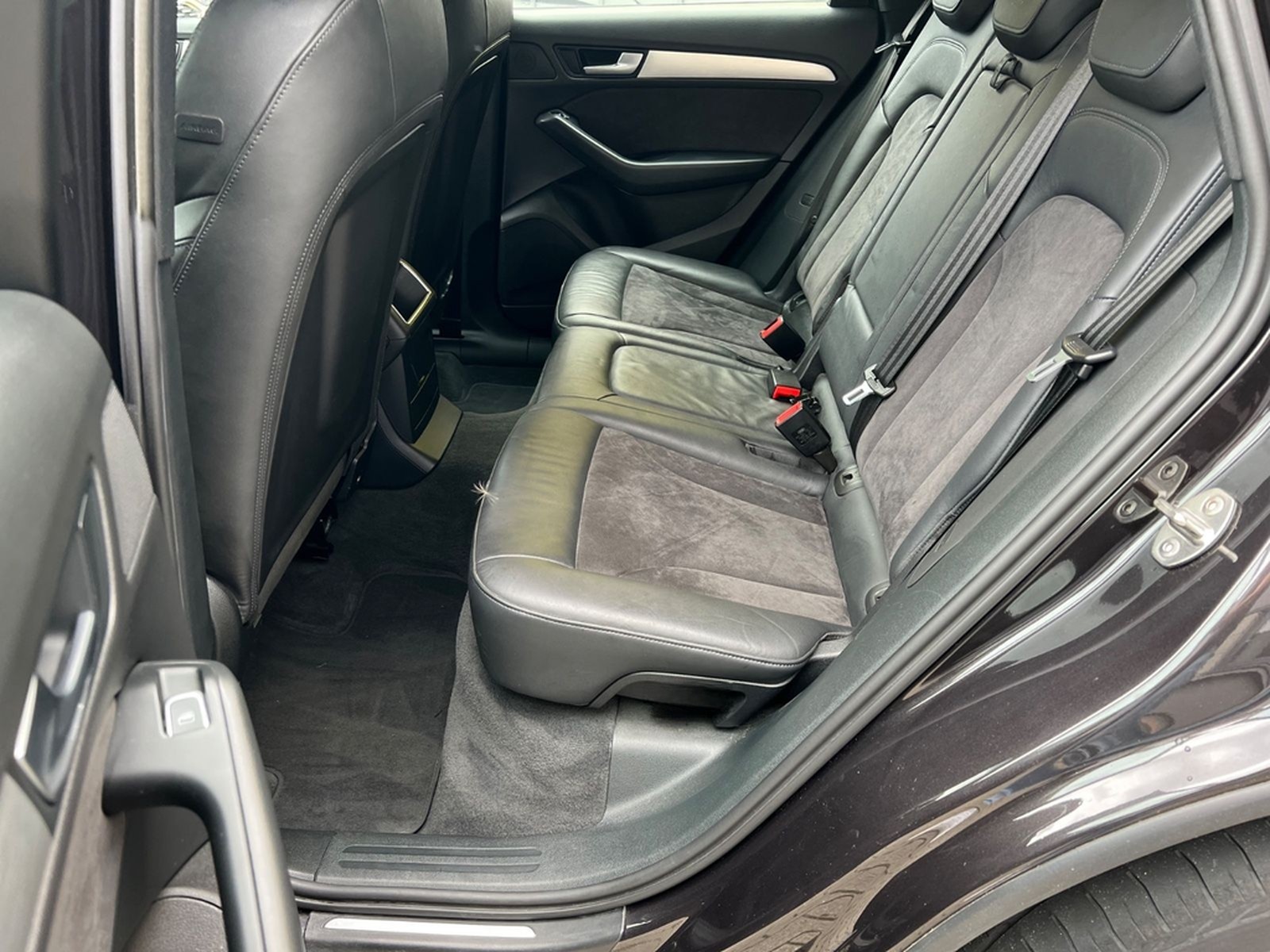 Audi SQ5 3.0 TDI/QUATTRO/AHK/AUTOMATIK/NAVI/BIXENON/ foto 18
