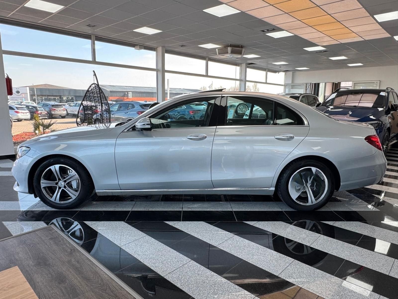 Mercedes-Benz E 350 d Lim."9G-TRONIC"AVANTGARDE"S.DACH"ACC"SHZ foto 6