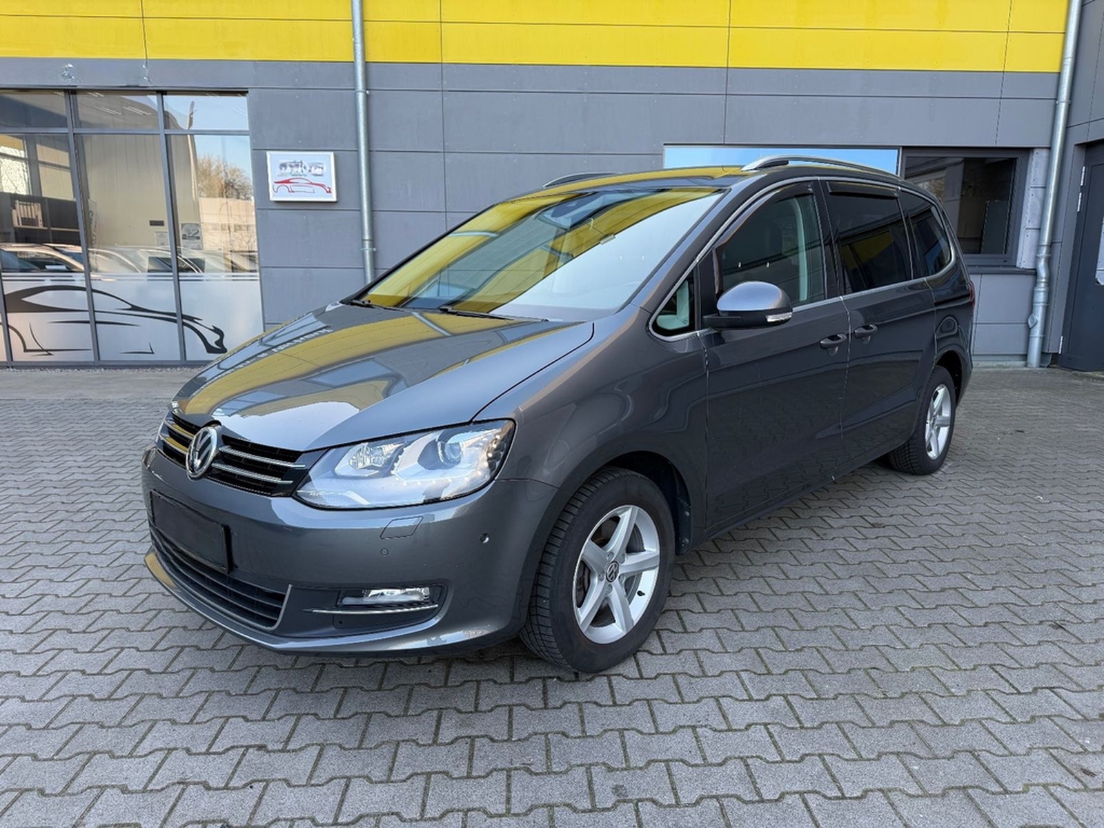 Volkswagen Sharan Highline/AUTOMATIK/XENON/KAMERA/FREISPREC foto 2