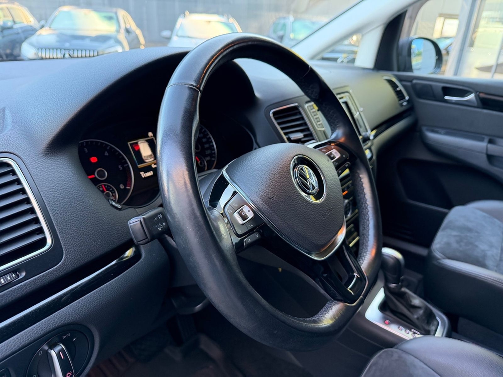 Volkswagen Sharan Highline/AUTOMATIK/XENON/KAMERA/FREISPREC foto 14