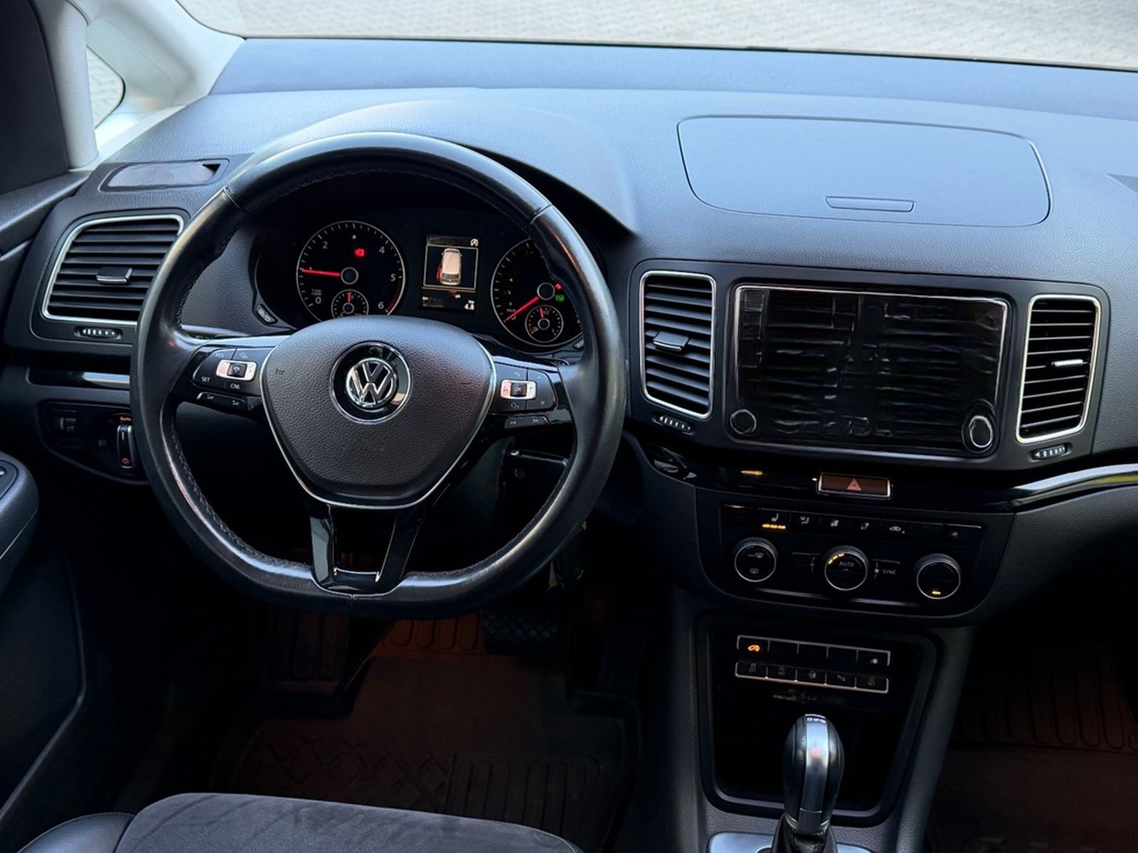 Volkswagen Sharan Highline/AUTOMATIK/XENON/KAMERA/FREISPREC foto 17