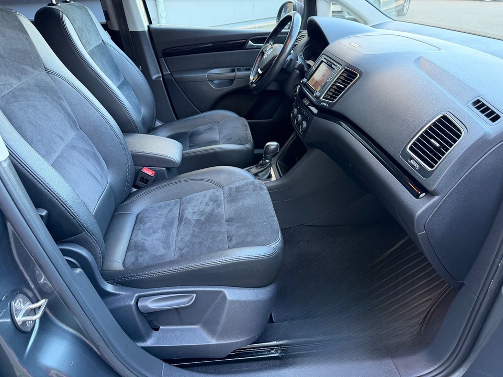 Volkswagen Sharan Highline/AUTOMATIK/XENON/KAMERA/FREISPREC foto 26