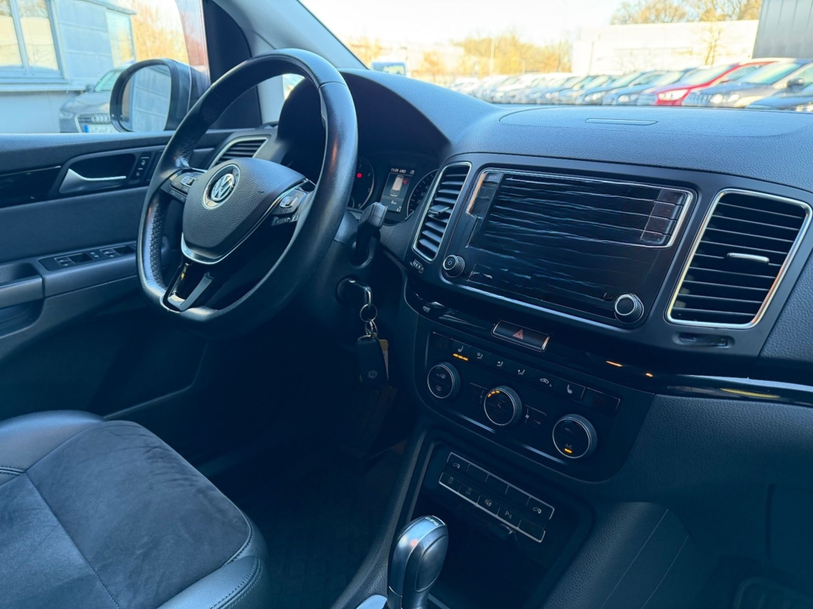 Volkswagen Sharan Highline/AUTOMATIK/XENON/KAMERA/FREISPREC foto 29