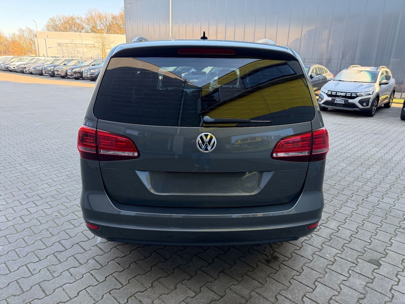 Volkswagen Sharan Highline/AUTOMATIK/XENON/KAMERA/FREISPREC foto 5