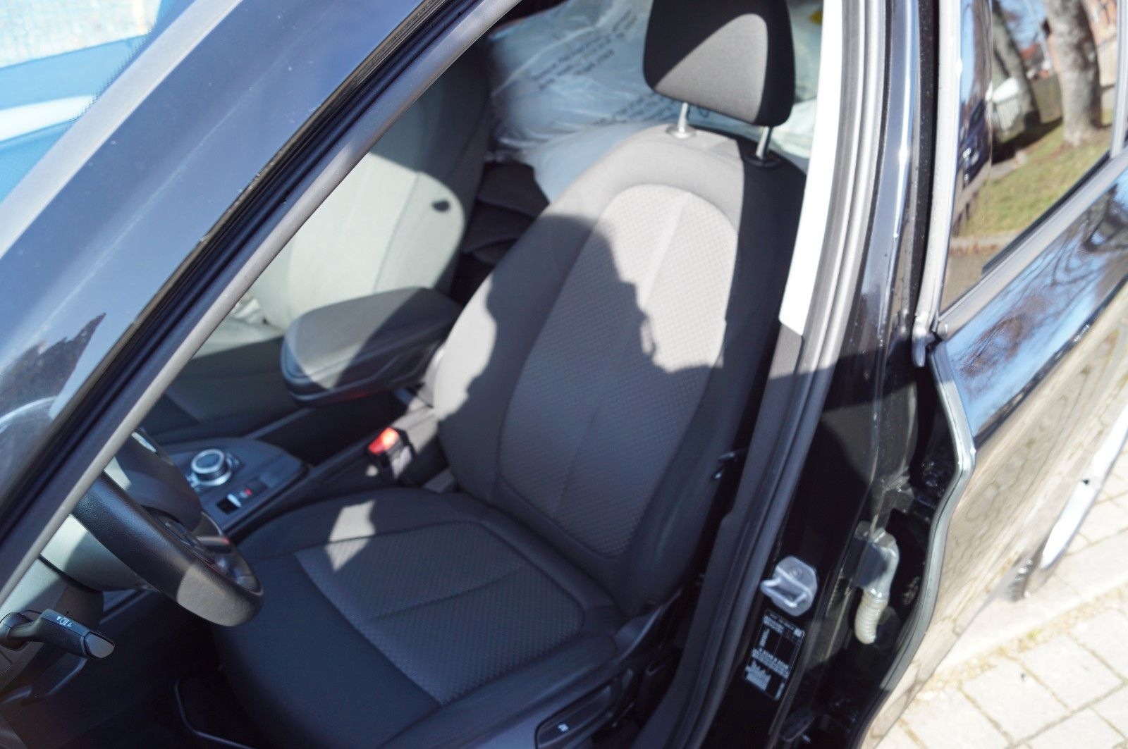 BMW X1 sDrive 18 i Advantage * Navi * PDC * foto 7
