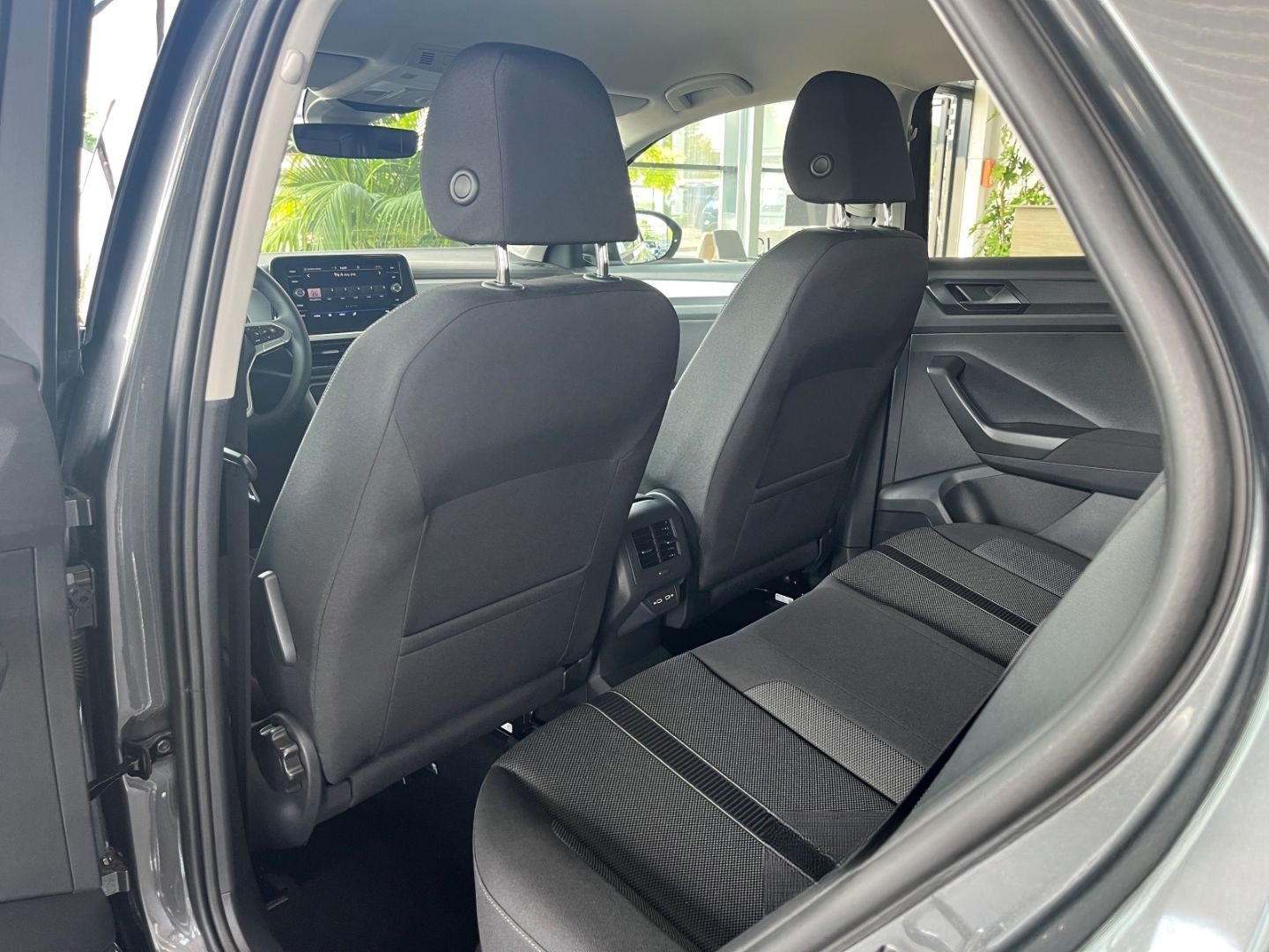 Volkswagen T-Roc Prime 1.5 TSI Navi Keyless LED Kamera ACC  foto 12