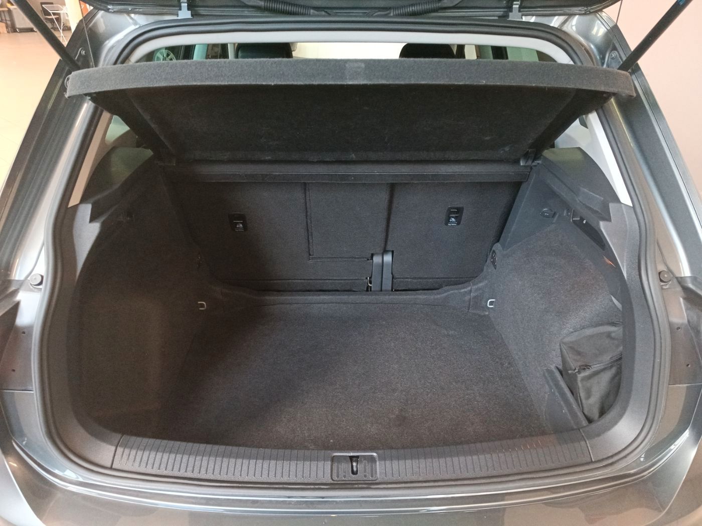 Volkswagen Tiguan 2.0 TDI Highline 4 Motion DSG LED*Navi*AC foto 18