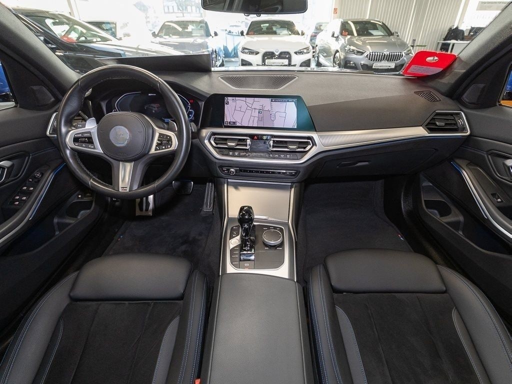 BMW 330e xDrive A M Sport HiFi DAB WLAN Pano.Dach foto 11