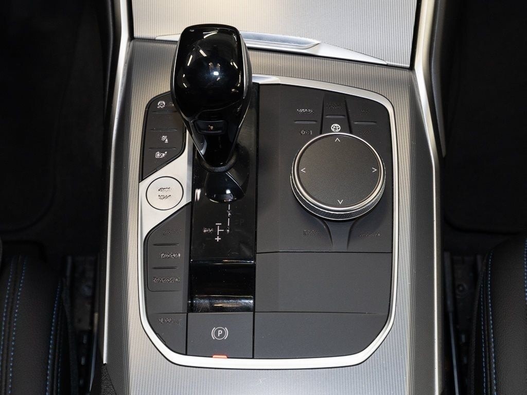 BMW 330e xDrive A M Sport HiFi DAB WLAN Pano.Dach foto 10