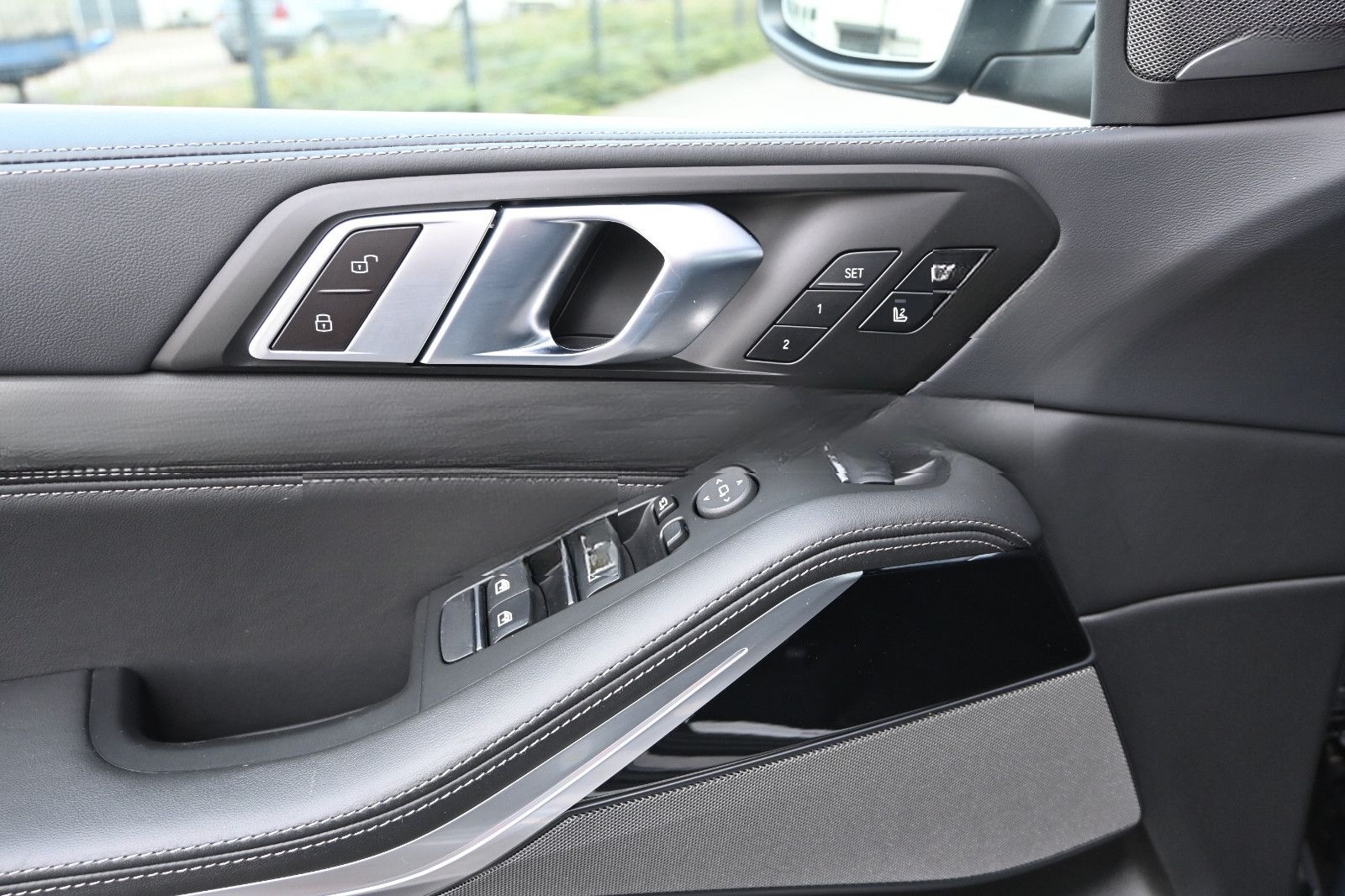 BMW X5 xDr30d °UVP 125.440€°MASSAGE°LUFT°STHZG°TRITT foto 24