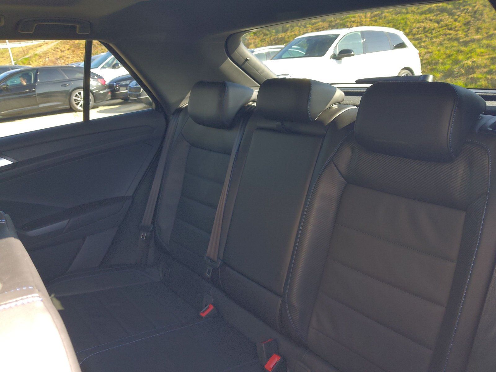 Volkswagen T-Roc R *Sonderleasing* AKRAPOVIC AHK Pano DCC foto 13