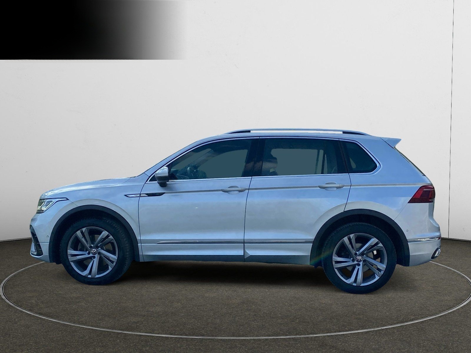 Volkswagen Tiguan R-Line 2.0 TDI DSG 4M+Pano+Navi+Matrix foto 3