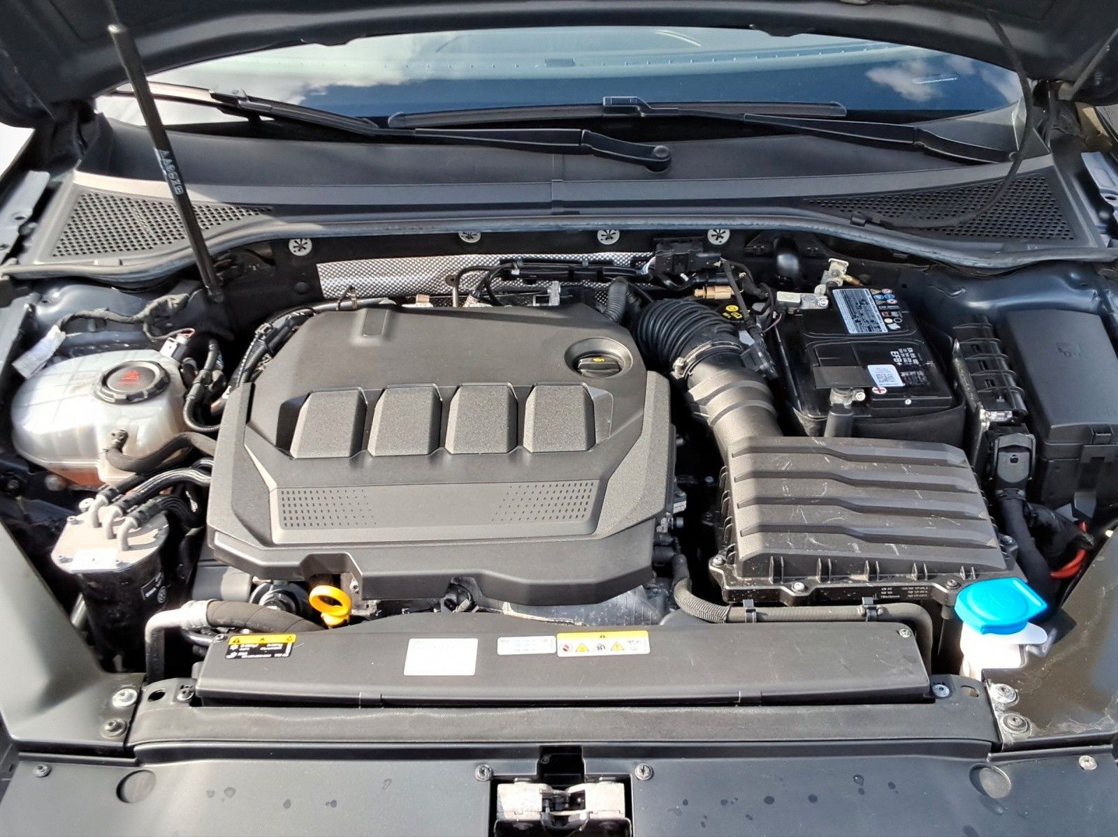 Volkswagen Passat Variant 2.0 TDI Business DSG,Kamera,LED foto 18