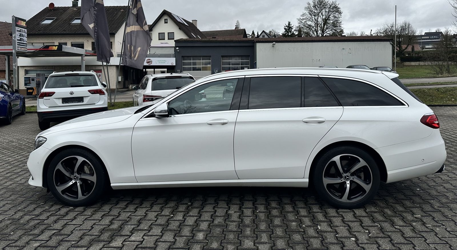 Mercedes-Benz E 350 Avantgarde*PANO*4xSHZ*Multibeam*Airmatic* foto 2