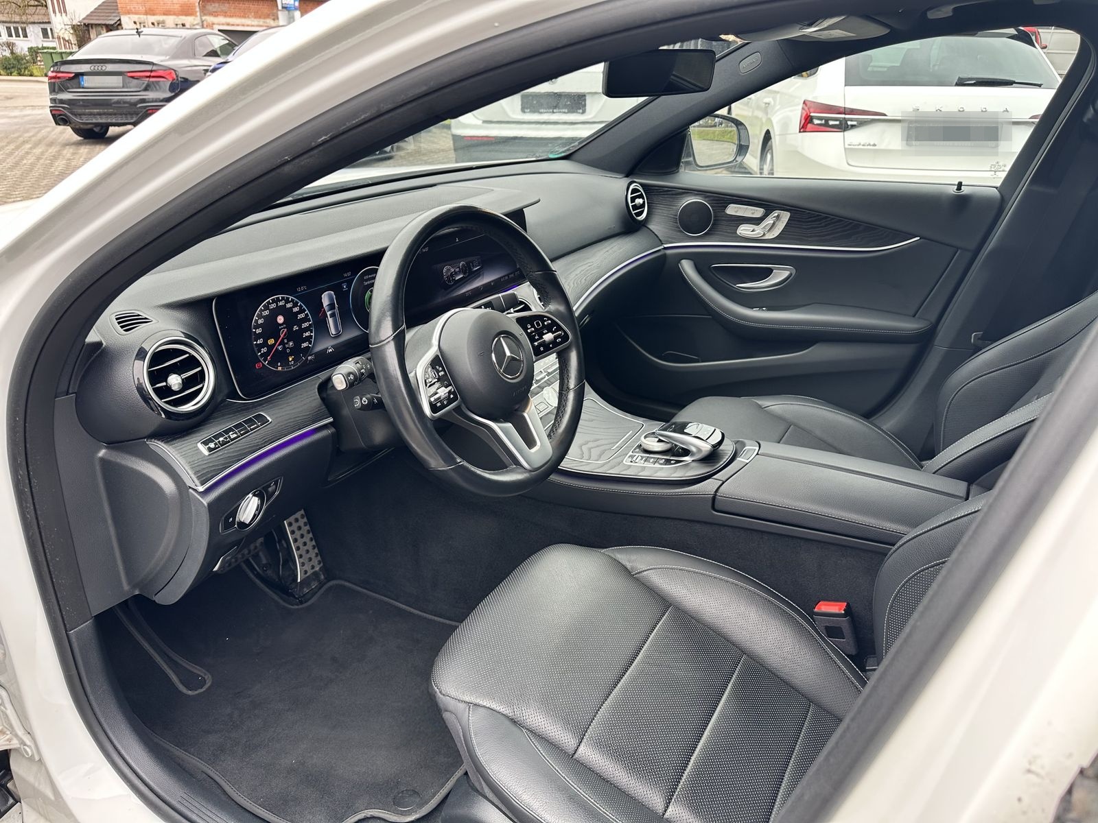 Mercedes-Benz E 350 Avantgarde*PANO*4xSHZ*Multibeam*Airmatic* foto 8