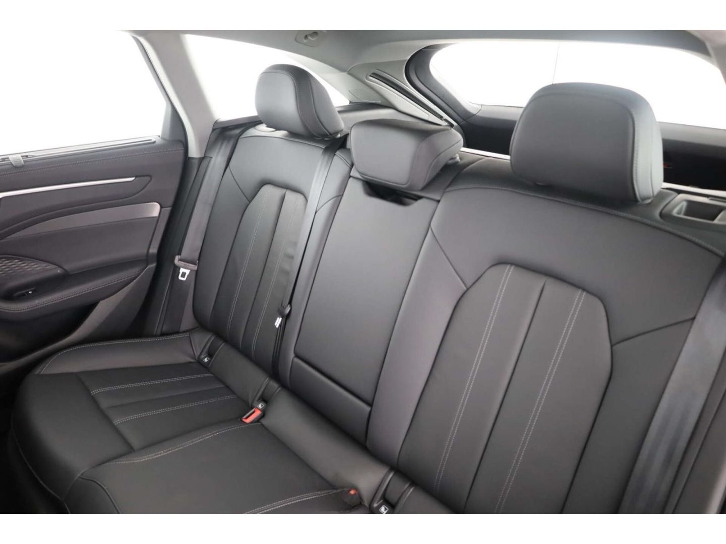 Audi A6 Avant TDI quattro AHK/P-Dach/Bei.Dis/360/19'' foto 11