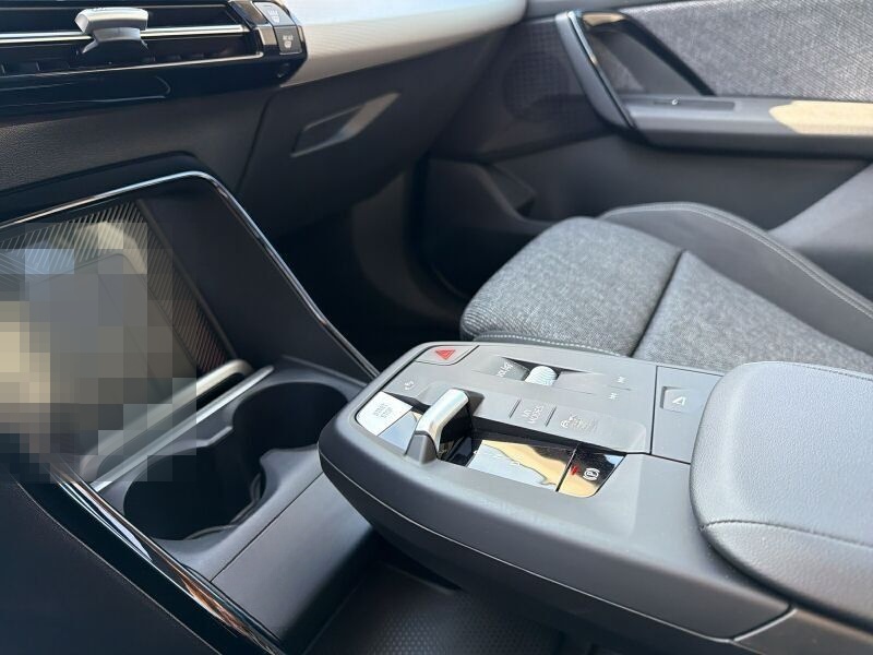 BMW iX1 eDrive20 *AHK.PGSD.HUD.SPORTSITZE.ACC* foto 13