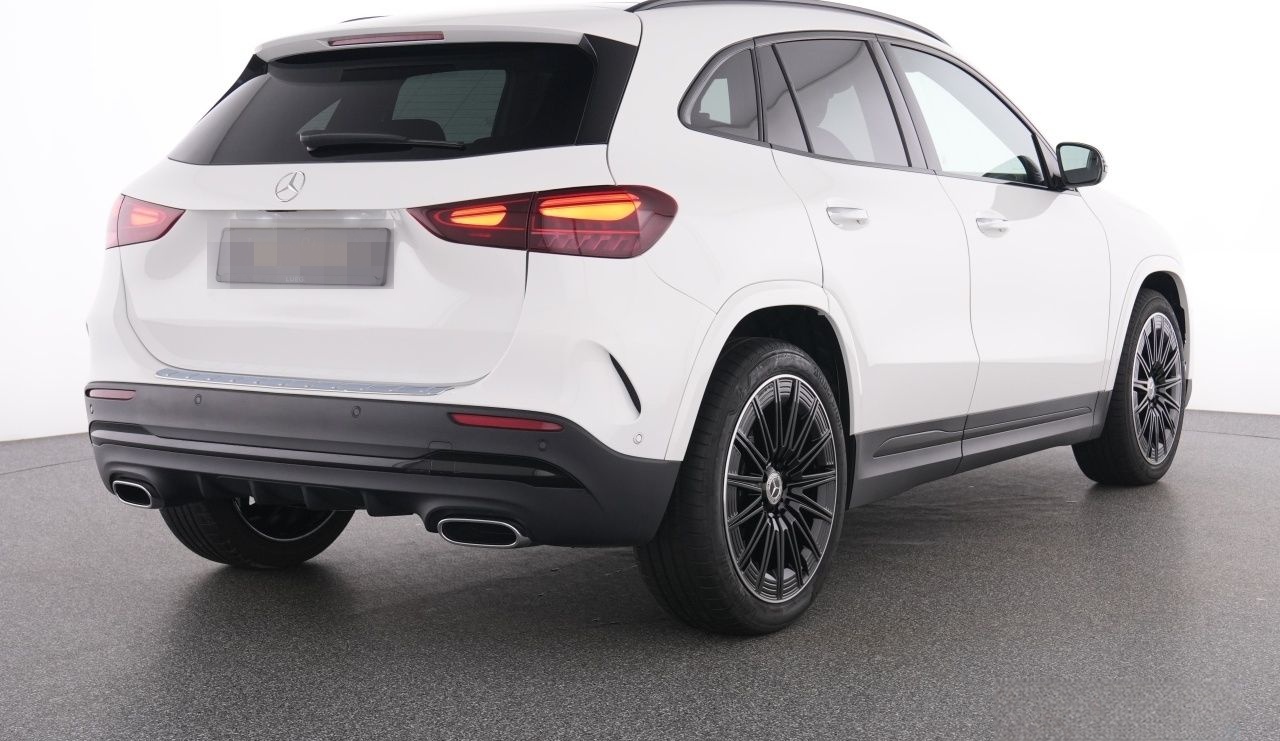 Mercedes-Benz GLA 200 AMG+Pano+Night+LED+19+KeyG+EHeck+RFK+PTS foto 3