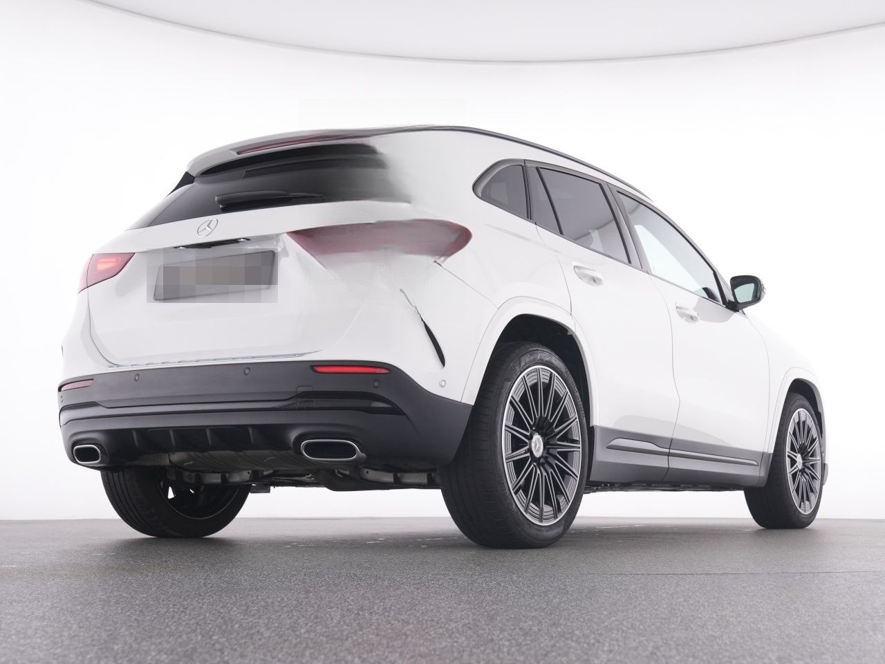 Mercedes-Benz GLA 200 AMG+Pano+Night+LED+19+KeyG+EHeck+RFK+PTS foto 8