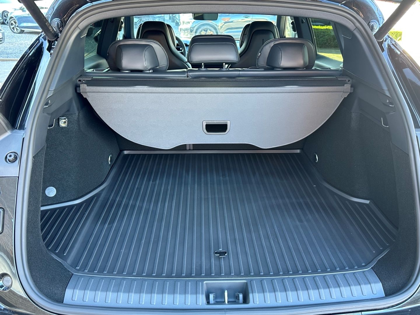 Lynk&Co 08 Core 1.5 T PHEV 257 KW El. Panodach Navi Lede foto 21