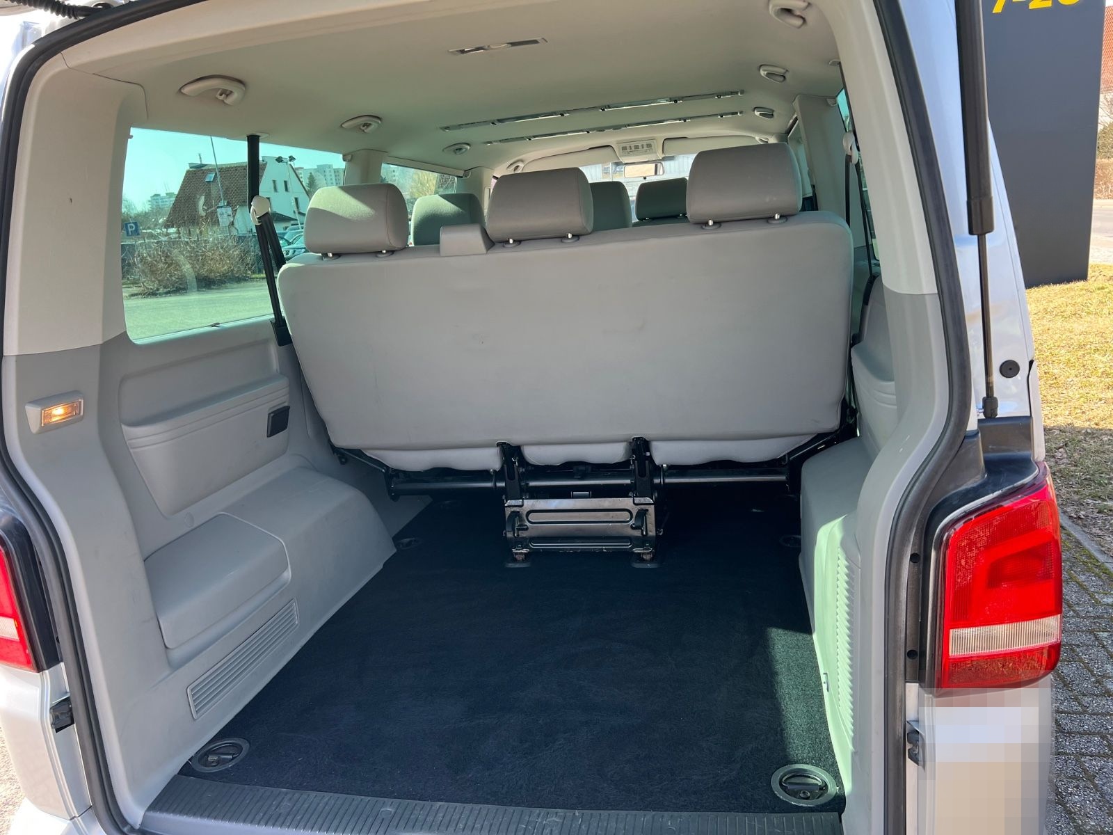 Volkswagen T5 Caravelle 2,0 lang 9xSitzer Standhz.  AHK EU5 foto 21