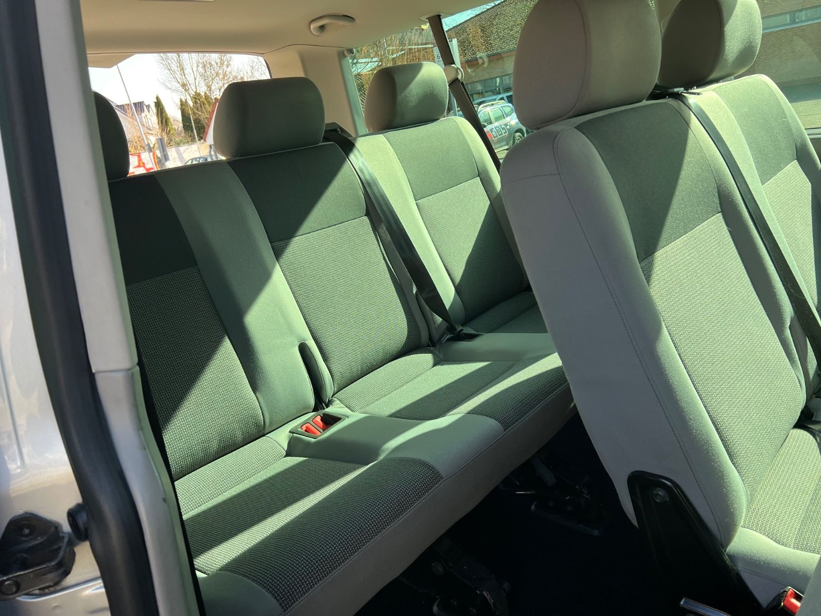 Volkswagen T5 Caravelle 2,0 lang 9xSitzer Standhz.  AHK EU5 foto 22