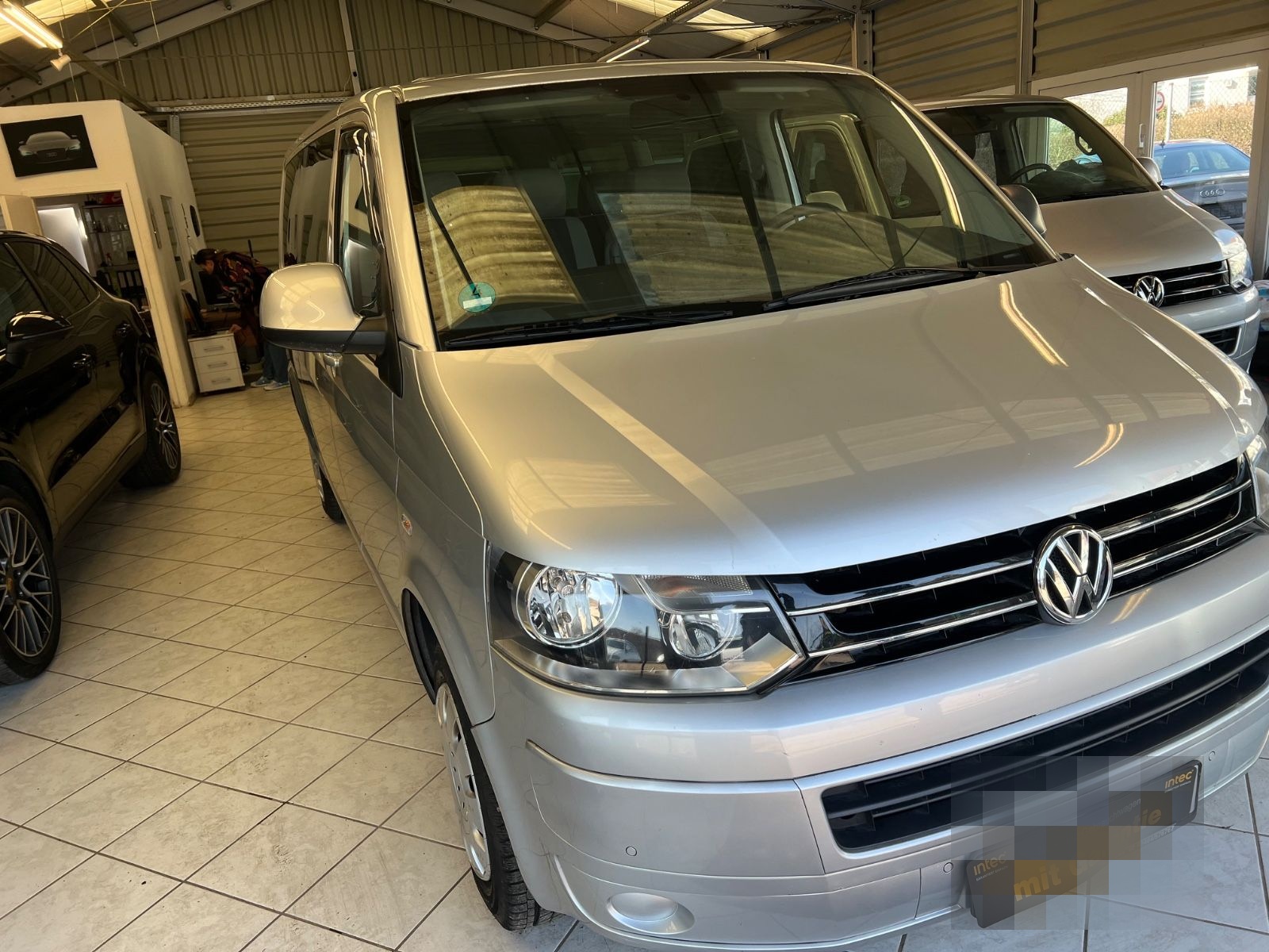 Volkswagen T5 Caravelle 2,0 lang 9xSitzer Standhz.  AHK EU5 foto 9