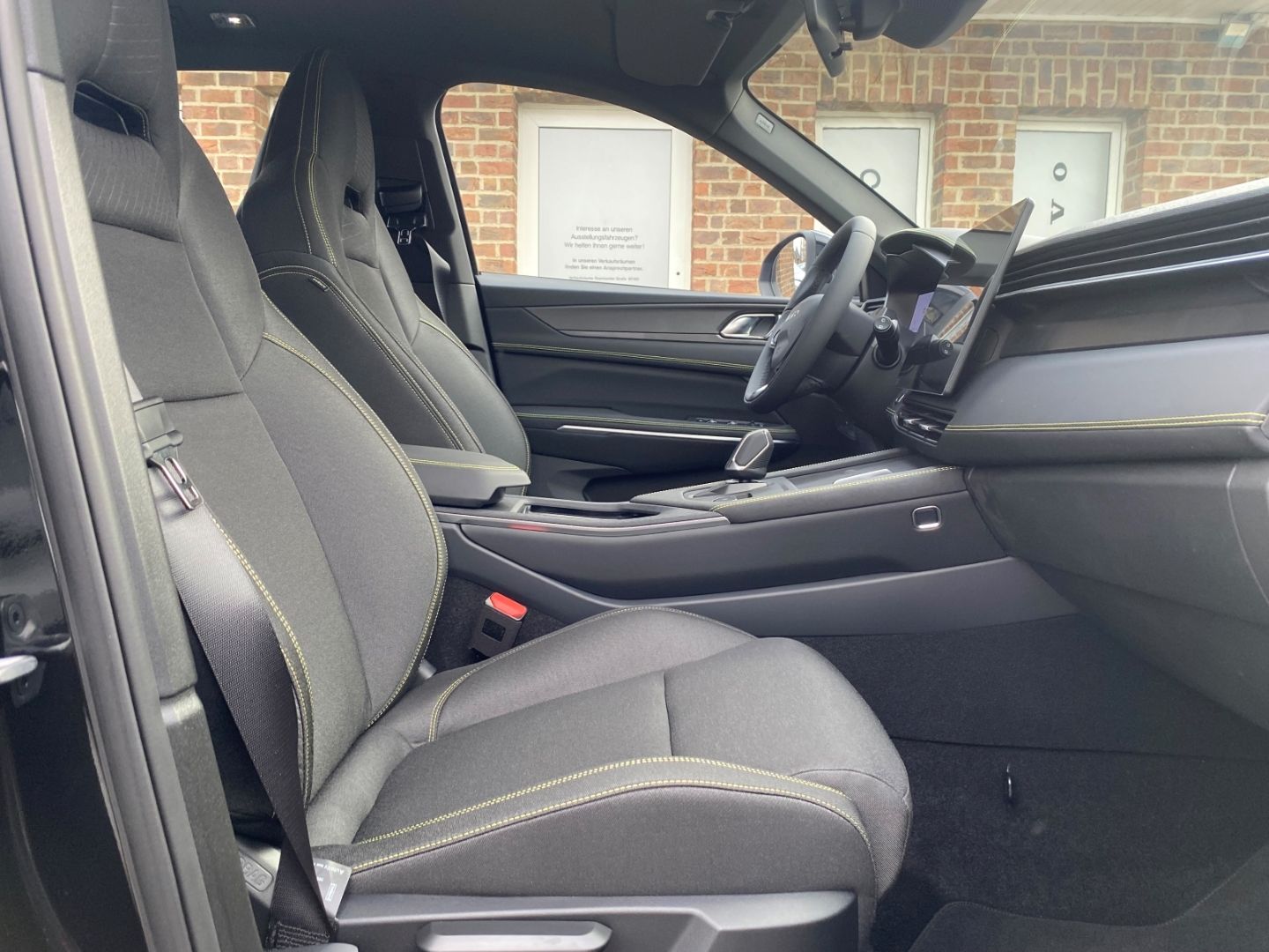 Lynk&Co 01 Core 1.5 TD PHEV 206 kW Navi Digitales Cockpi foto 17