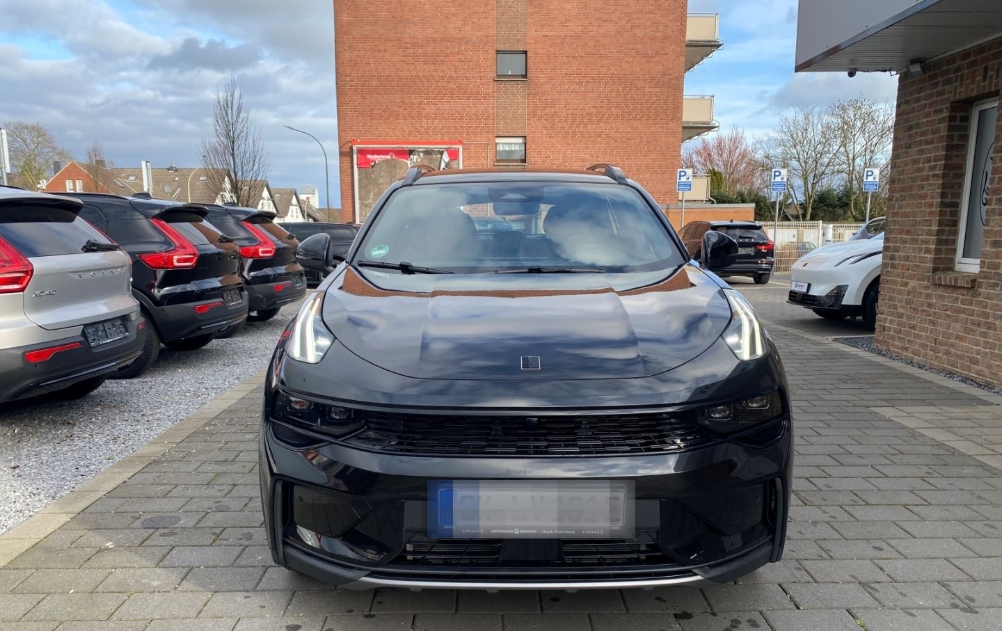 Lynk&Co 01 Core 1.5 TD PHEV 206 kW Navi Digitales Cockpi foto 3