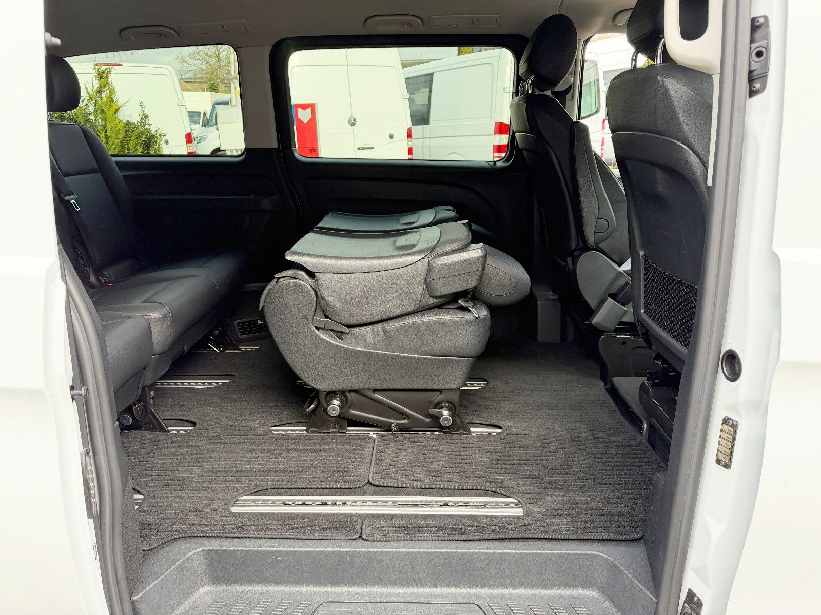 Mercedes-Benz Vito Tourer 116CDI Edition LANG 7-Sitze LED foto 15