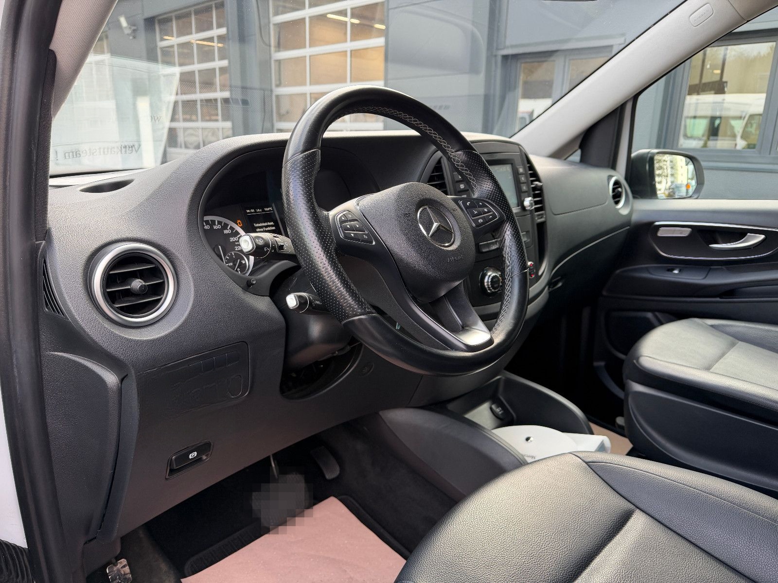 Mercedes-Benz Vito Tourer 116CDI Edition LANG 7-Sitze LED foto 10