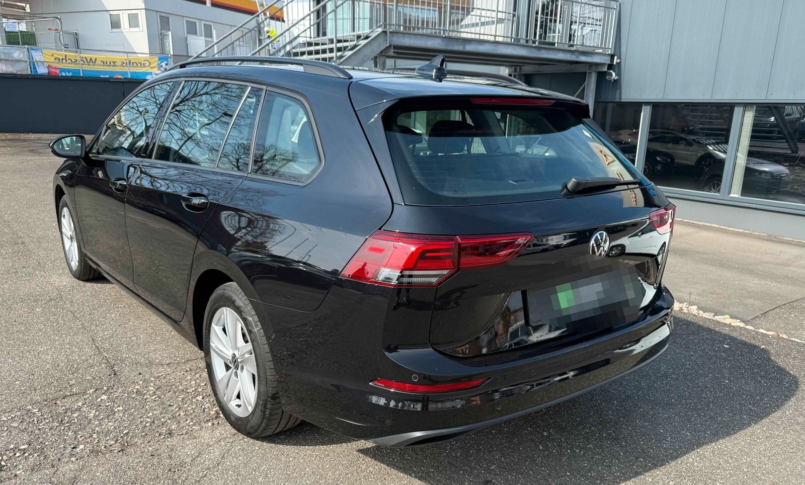 Volkswagen Golf Var. 2.0 TDI DSG LED+ AHK ACC PDC NAVI SHZ foto 5