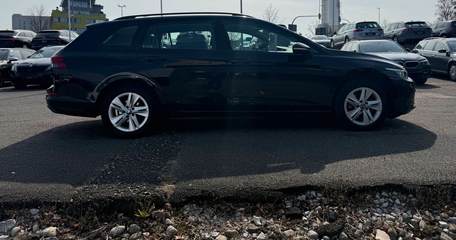 Volkswagen Golf Var. 2.0 TDI DSG LED+ AHK ACC PDC NAVI SHZ foto 8
