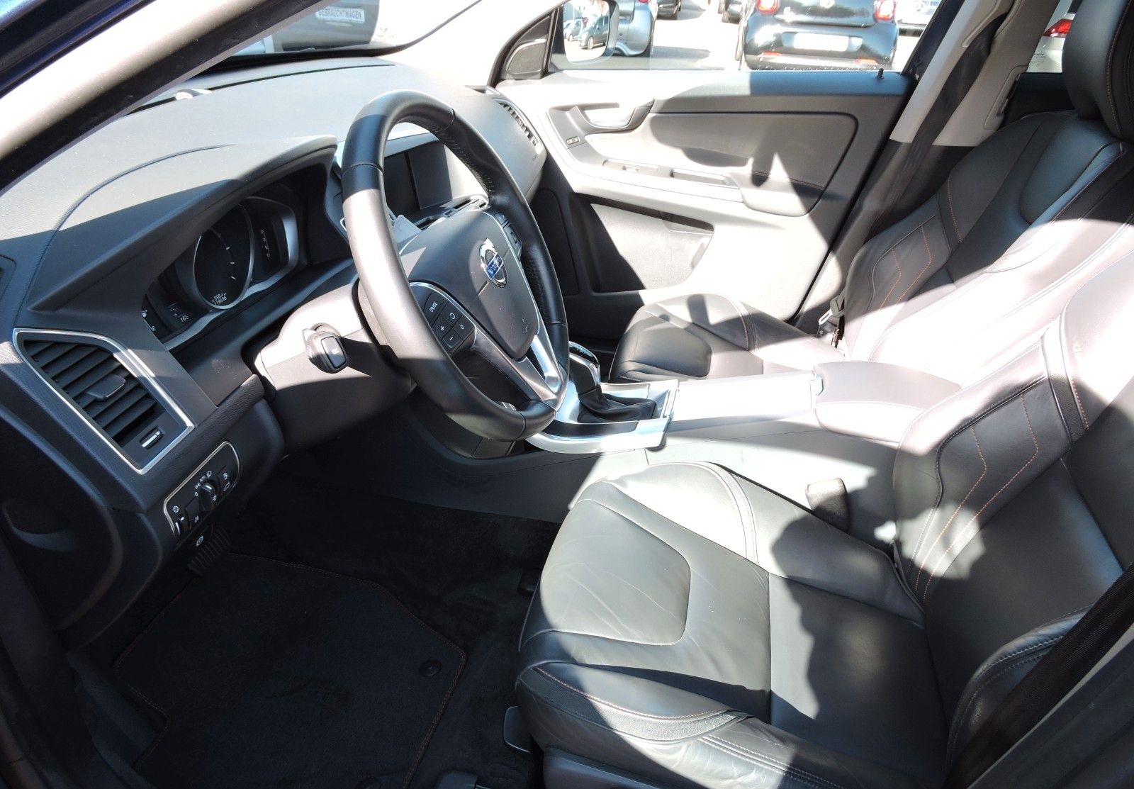 Volvo XC60 Ocean Race AWD Geartronic HU NEU foto 16