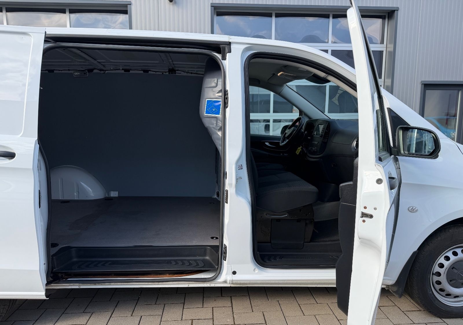 Mercedes-Benz Vito Kasten 114 CDI RWD lang/Kamera/AHK/ACC/Navi foto 5
