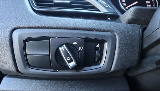 BMW 2er Active Tourer - 220i Advantage Navi/Sitzhzg. foto 11