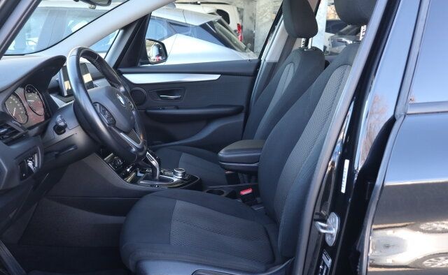 BMW 2er Active Tourer - 220i Advantage Navi/Sitzhzg. foto 8