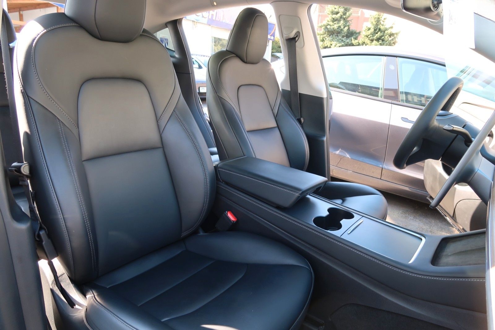 Tesla Model Y Long Range Dual AWD # AHK # black #MWST. foto 15