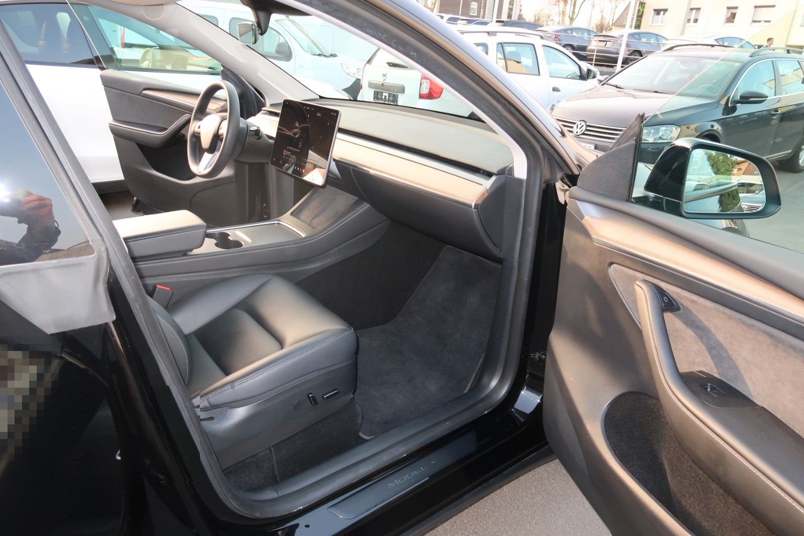Tesla Model Y Long Range Dual AWD # AHK # black #MWST. foto 17