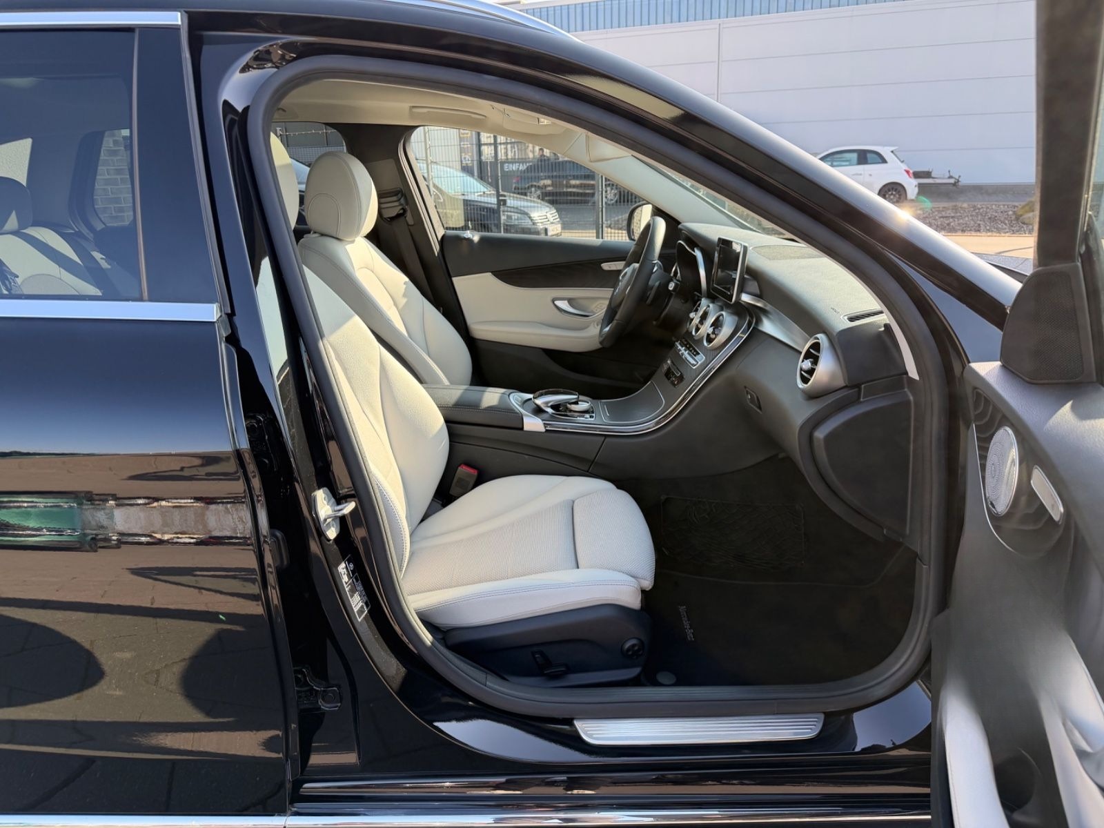 Mercedes-Benz C 200*EXCLUSIVE*PANO*BURMESTER*360°KAMERA*ACC* foto 12