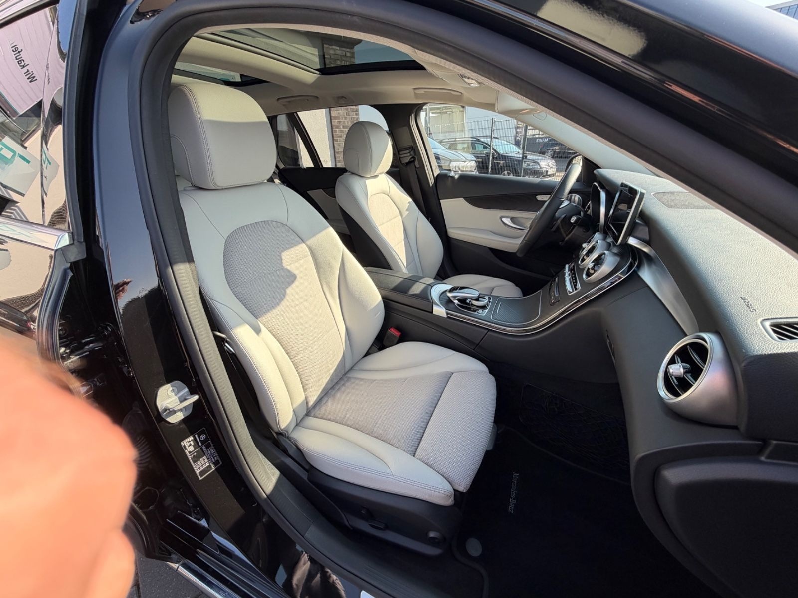 Mercedes-Benz C 200*EXCLUSIVE*PANO*BURMESTER*360°KAMERA*ACC* foto 13