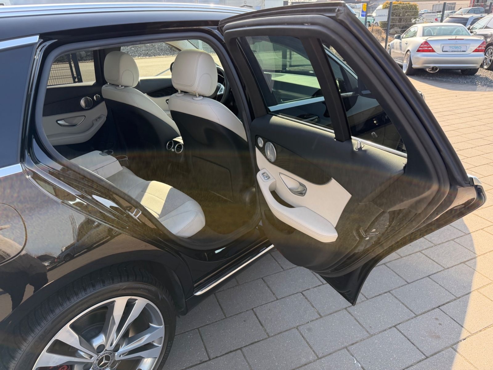 Mercedes-Benz C 200*EXCLUSIVE*PANO*BURMESTER*360°KAMERA*ACC* foto 15