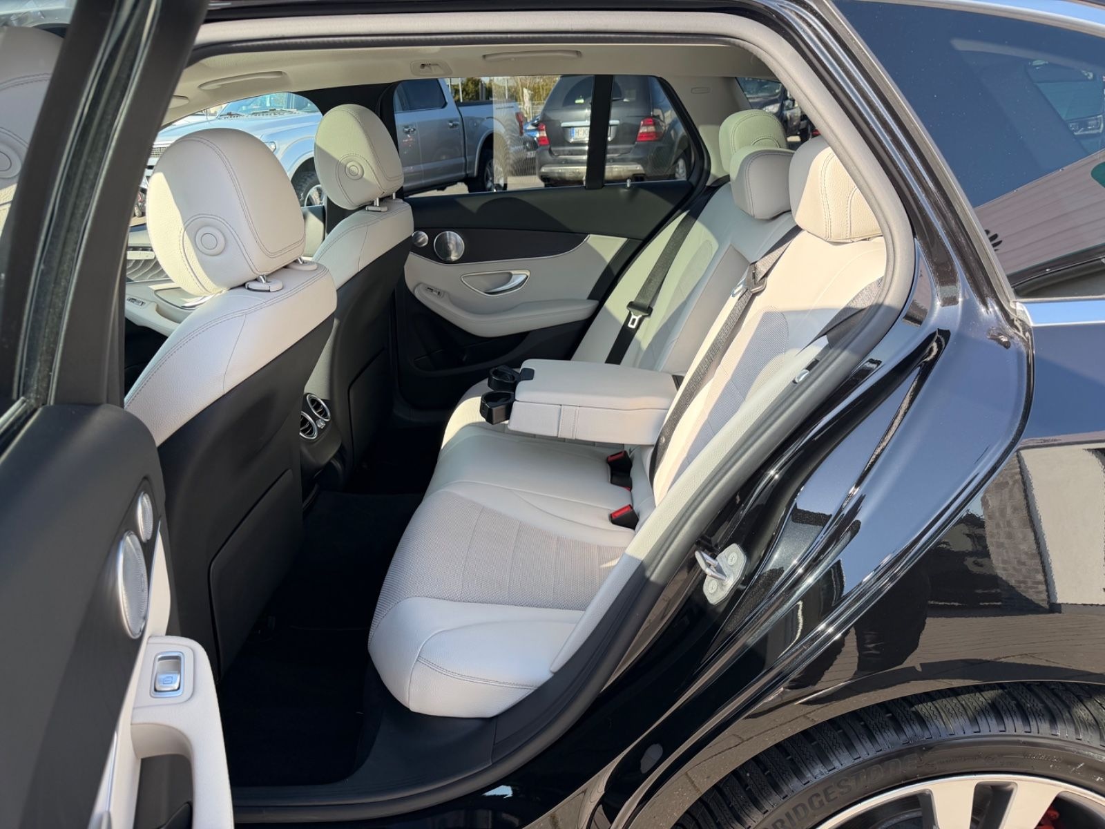 Mercedes-Benz C 200*EXCLUSIVE*PANO*BURMESTER*360°KAMERA*ACC* foto 21