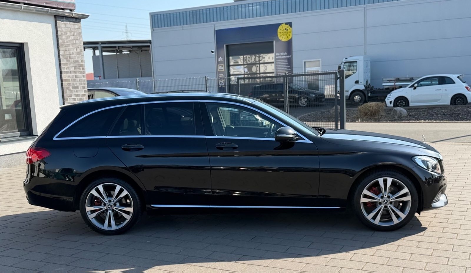Mercedes-Benz C 200*EXCLUSIVE*PANO*BURMESTER*360°KAMERA*ACC* foto 9