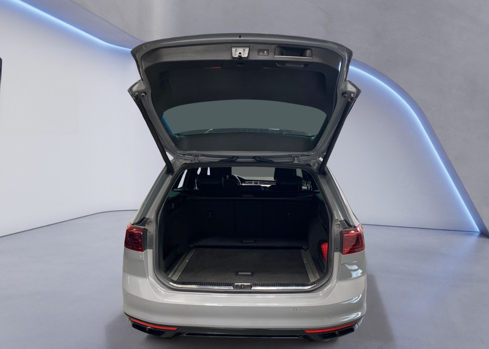 Volkswagen Passat Variant R-Line 4M AHK LED DigiTacho Leder foto 5