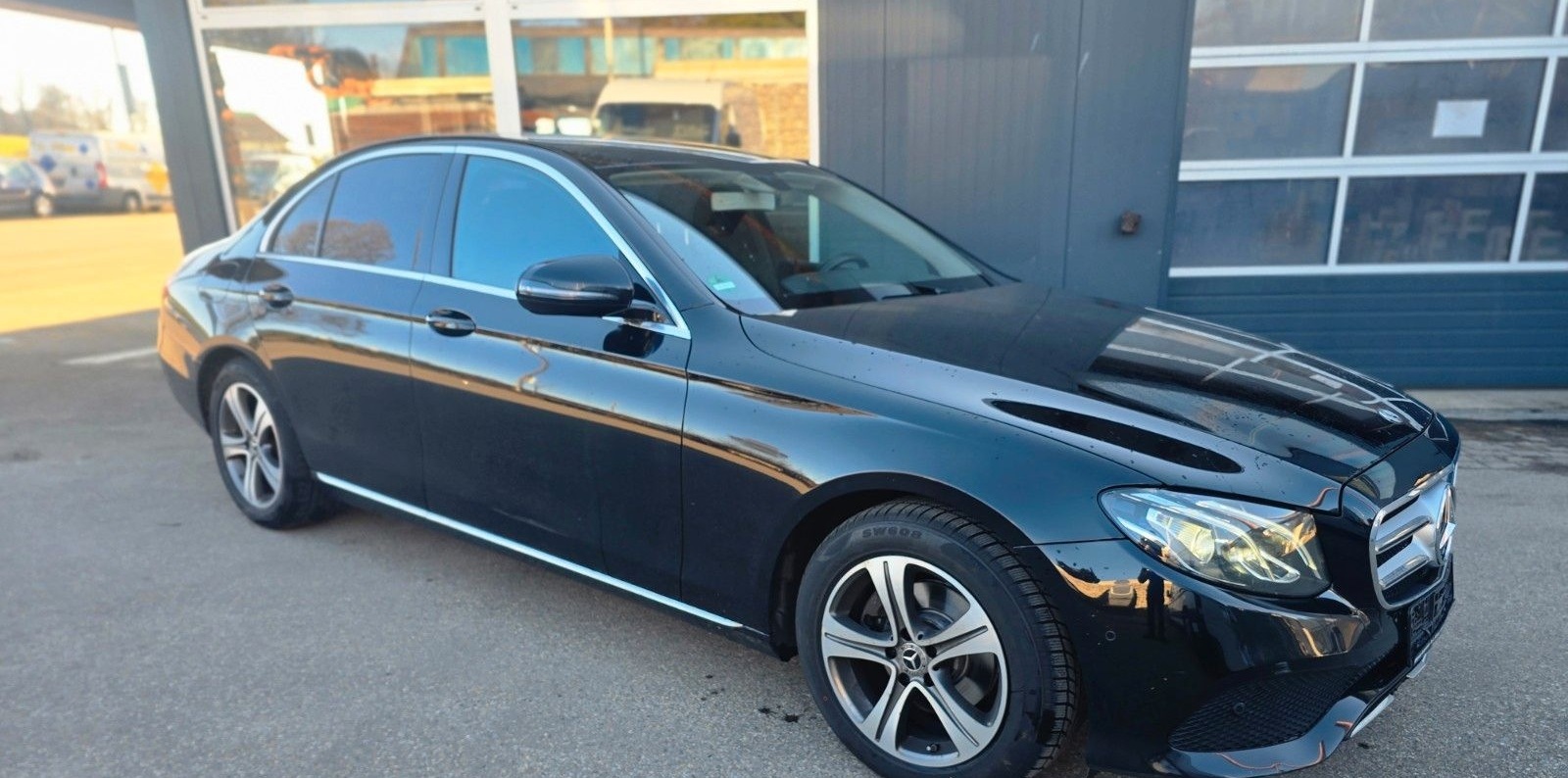 Mercedes-Benz E 220 E Limousine E 220 d-Autom-Navi-teilleder foto 15