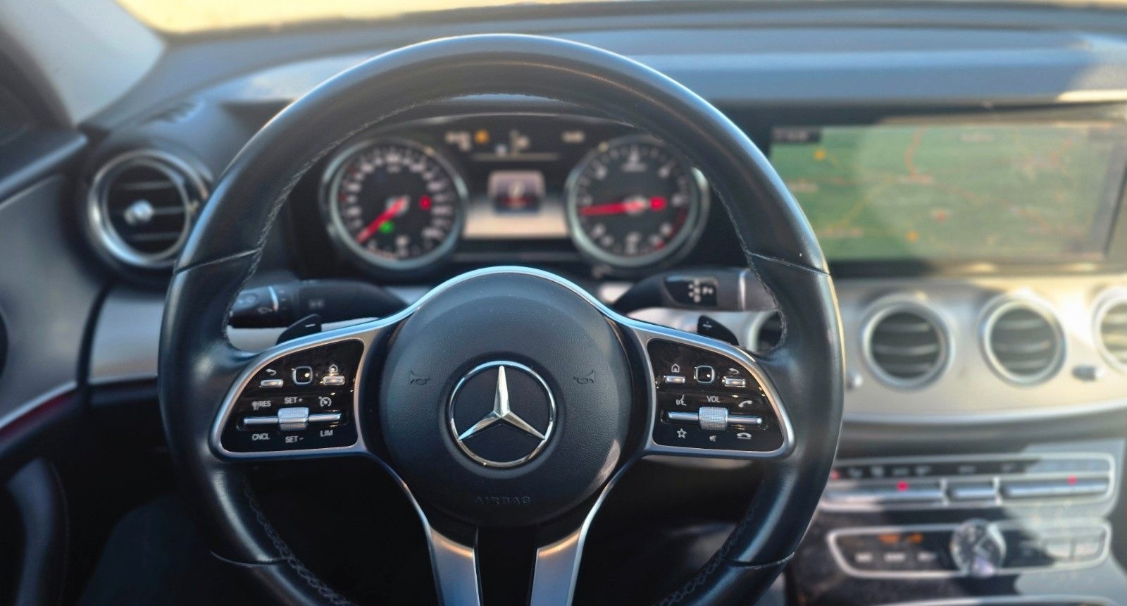 Mercedes-Benz E 220 E Limousine E 220 d-Autom-Navi-teilleder foto 9