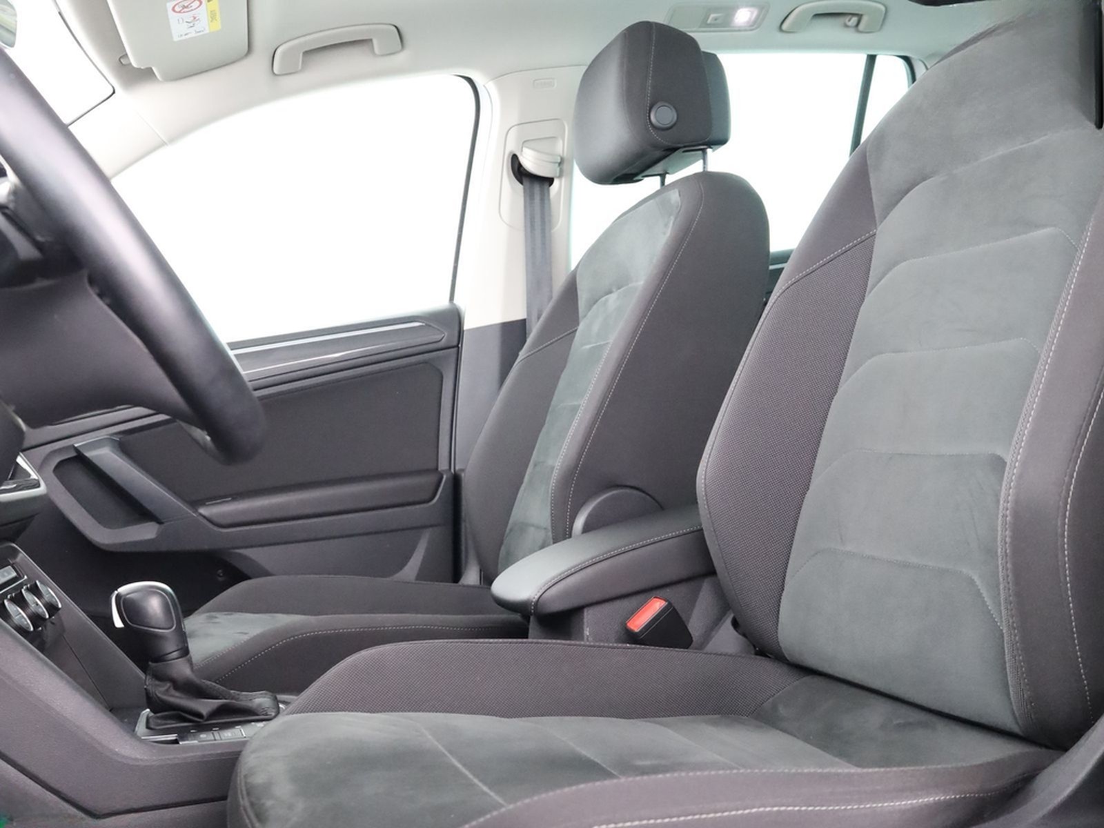 Volkswagen Tiguan 2.0 TSI 4M HIGHLINE STANDHEIZUNG,HUD,1.HD foto 10
